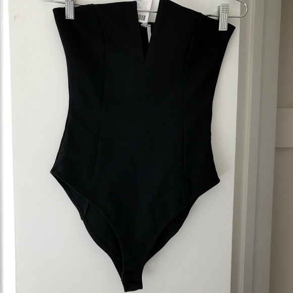 Urban Outfitters bulk S sleeveless tank/bikini - Picture 1 of 3